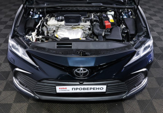 Подержанный автомобиль Toyota Camry Sedan 2020 года (9 фото)