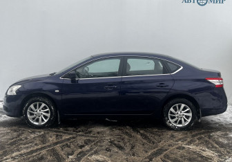 Подержанный автомобиль Nissan Sentra Sedan 2015 года (8 фото)