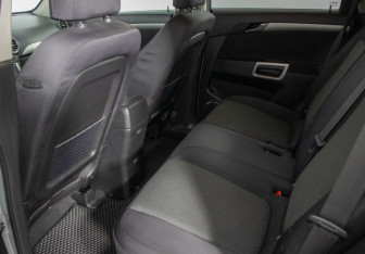 Подержанный автомобиль Opel Antara 2010 года (10 фото)