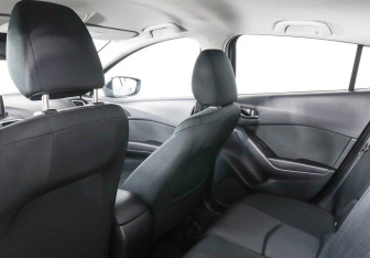 Подержанный автомобиль Mazda 3 Sedan 2014 года (8 фото)