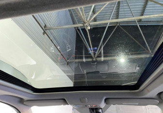 Подержанный автомобиль Nissan X-Trail 2011 года (15 фото)