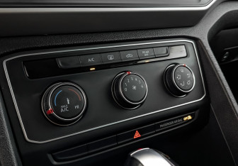 Подержанный автомобиль Volkswagen Teramont 2022 года (25 фото)