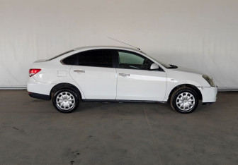 Подержанный автомобиль Nissan Almera Sedan 2014 года (8 фото)