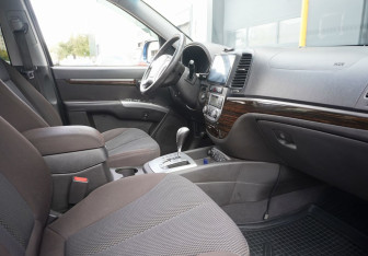 Подержанный автомобиль Hyundai Santa Fe 2012 года (11 фото)