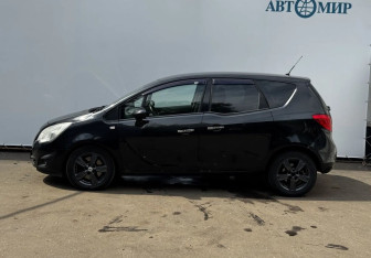 Подержанный автомобиль Opel Meriva 2012 года (5 фото)