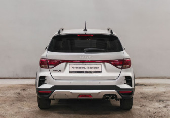 Подержанный автомобиль Kia Rio Hatchback 2021 года (6 фото)