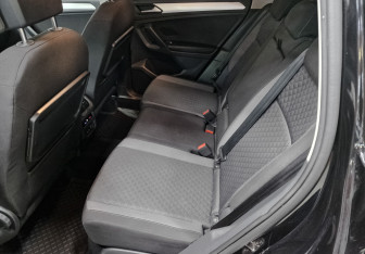 Подержанный автомобиль Volkswagen Tiguan 2020 года (17 фото)