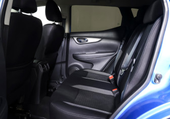 Подержанный автомобиль Nissan Qashqai 2019 года (11 фото)