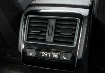 Подержанный автомобиль Skoda Superb Liftback 2020 года (30 фото)