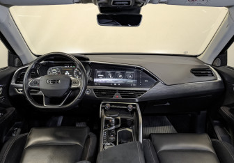 Подержанный автомобиль Geely Tugella 2021 года (13 фото)