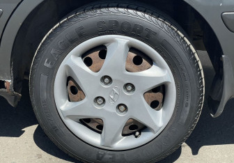 Подержанный автомобиль Hyundai Elantra Sedan 2008 года (12 фото)