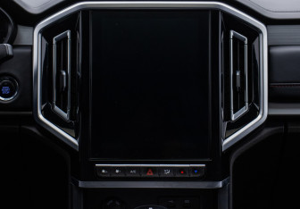 Подержанный автомобиль JAC T9 2024 года (12 фото)
