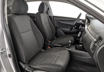 Подержанный автомобиль Kia Rio Hatchback 2021 года (22 фото)