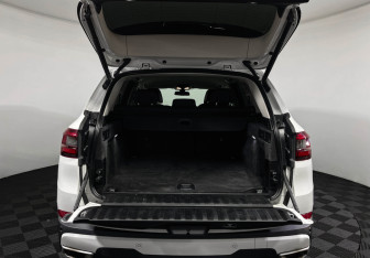 Подержанный автомобиль BMW X5 2020 года (8 фото)