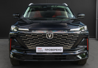 Подержанный автомобиль Changan UNI-S 2024 года (2 фото)