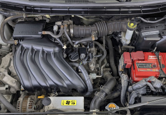 Подержанный автомобиль Nissan Juke 2014 года (9 фото)