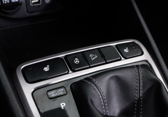 Подержанный автомобиль Hyundai Creta 2017 года (11 фото)