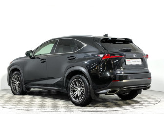 Подержанный автомобиль Lexus NX 2019 года (7 фото)