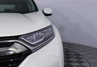 Подержанный автомобиль Honda CR-V 2017 года (5 фото)