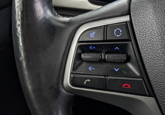 Подержанный автомобиль Hyundai Elantra Sedan 2017 года (26 фото)