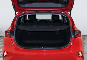 Подержанный автомобиль Kia Ceed Hatchback 2020 года (11 фото)