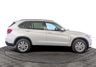 Подержанный автомобиль BMW X5 2018 года (4 фото)