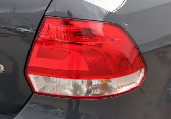 Подержанный автомобиль Volkswagen Polo Sedan 2013 года (21 фото)