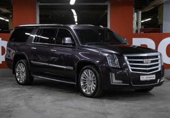 Подержанный автомобиль Cadillac Escalade Suv 2016 года (3 фото)