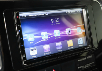 Подержанный автомобиль Mitsubishi Outlander 2017 года (16 фото)