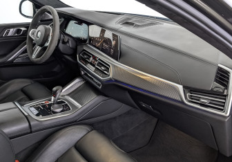 Подержанный автомобиль BMW X6 M 2020 года (13 фото)