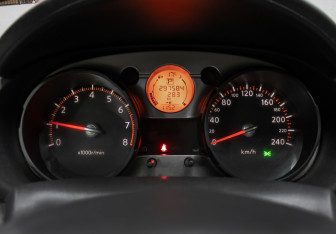 Подержанный автомобиль Nissan Qashqai 2008 года (11 фото)