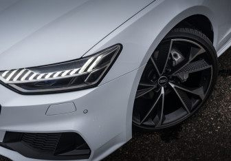 Подержанный автомобиль Audi A7 2021 года (3 фото)