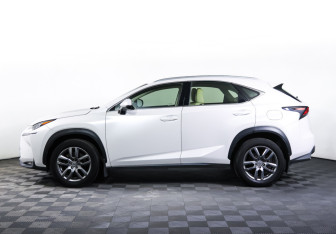Подержанный автомобиль Lexus NX 2017 года (8 фото)