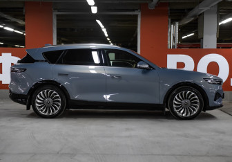 Подержанный автомобиль Voyah Free 2022 года (4 фото)