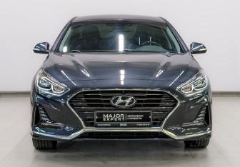 Подержанный автомобиль Hyundai Sonata 2018 года (2 фото)