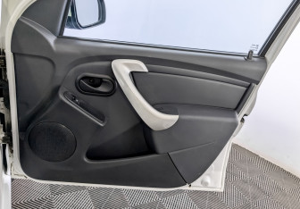 Подержанный автомобиль LADA (ВАЗ) Largus Wagon 2021 года (24 фото)