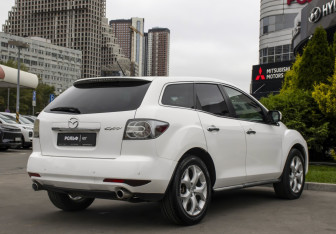 Подержанный автомобиль Mazda CX-7 2011 года (5 фото)
