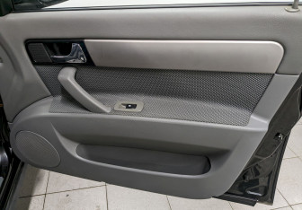 Подержанный автомобиль Chevrolet Lacetti Sedan 2012 года (18 фото)