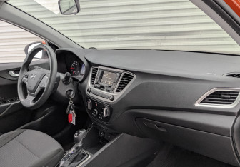 Подержанный автомобиль Hyundai Solaris Sedan 2021 года (11 фото)