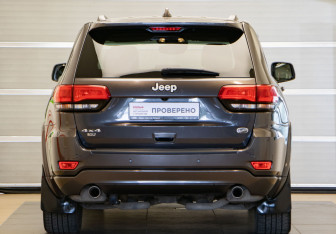 Подержанный автомобиль Jeep Grand Cherokee 2019 года (5 фото)