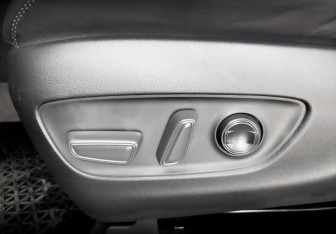 Подержанный автомобиль Toyota RAV4 2024 года (21 фото)