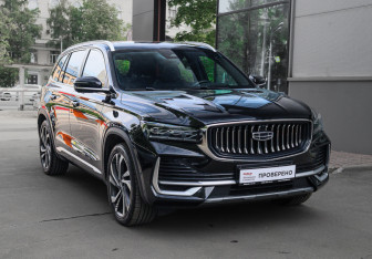 Подержанный автомобиль Geely Monjaro 2024 года (3 фото)