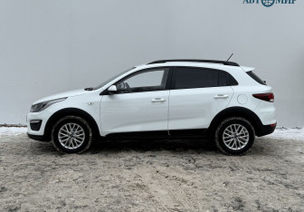 Подержанный автомобиль Kia Rio Hatchback 2019 года (8 фото)