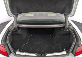 Подержанный автомобиль Bentley Flying Spur 2021 года (10 фото)