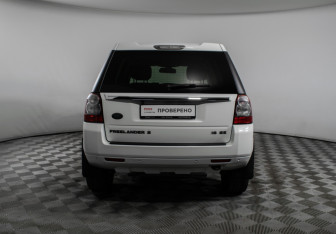 Подержанный автомобиль Land Rover Freelander 2011 года (5 фото)