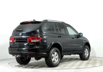 Подержанный автомобиль SsangYong Kyron 2013 года (5 фото)