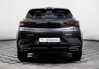 Подержанный автомобиль Changan UNI-T 2023 года (6 фото)