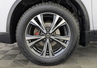 Подержанный автомобиль Nissan X-Trail 2019 года (12 фото)