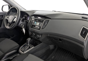 Подержанный автомобиль Hyundai Creta 2017 года (13 фото)