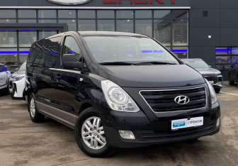 Подержанный автомобиль Hyundai H-1 2016 года (3 фото)